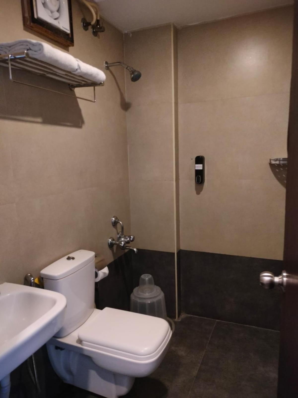 Astra Hotels & Suites - Hsr Layout Sector 1, Near Ecospace Bellandur Μπανγκαλόρ Εξωτερικό φωτογραφία